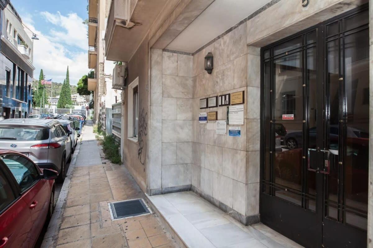 Brand New Urban Getaway Next To Megaro Mousikis Apartment Athena Bagian luar foto