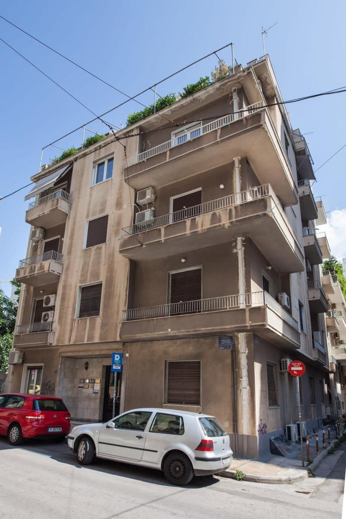 Brand New Urban Getaway Next To Megaro Mousikis Apartment Athena Bagian luar foto
